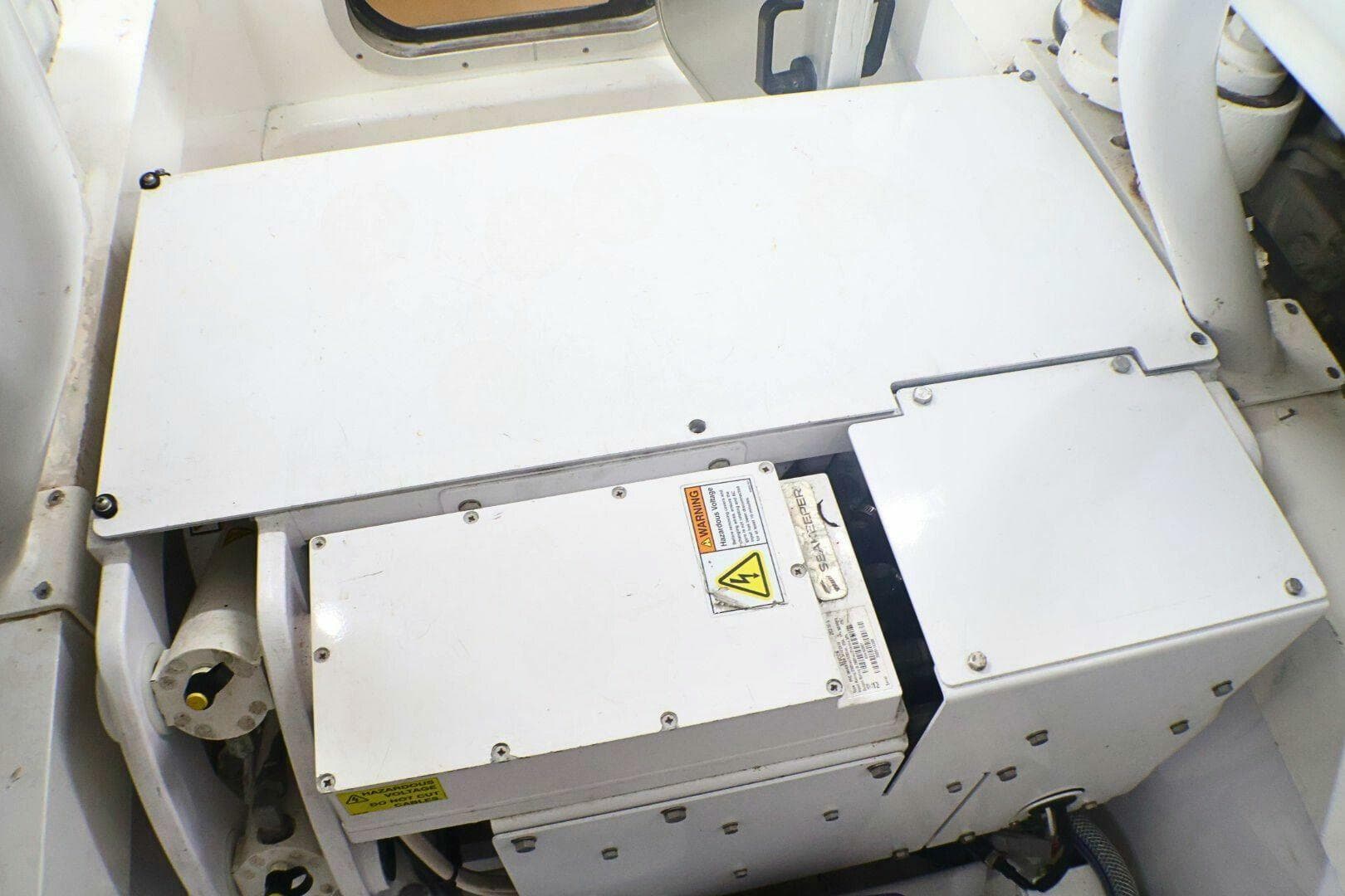 2001 Donzi 73 Sport Yacht — photo 70