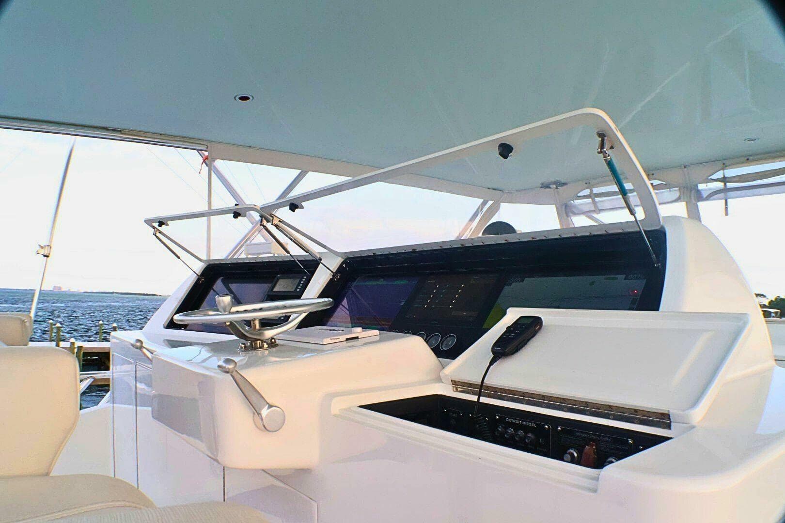 2001 Donzi 73 Sport Yacht — photo 47