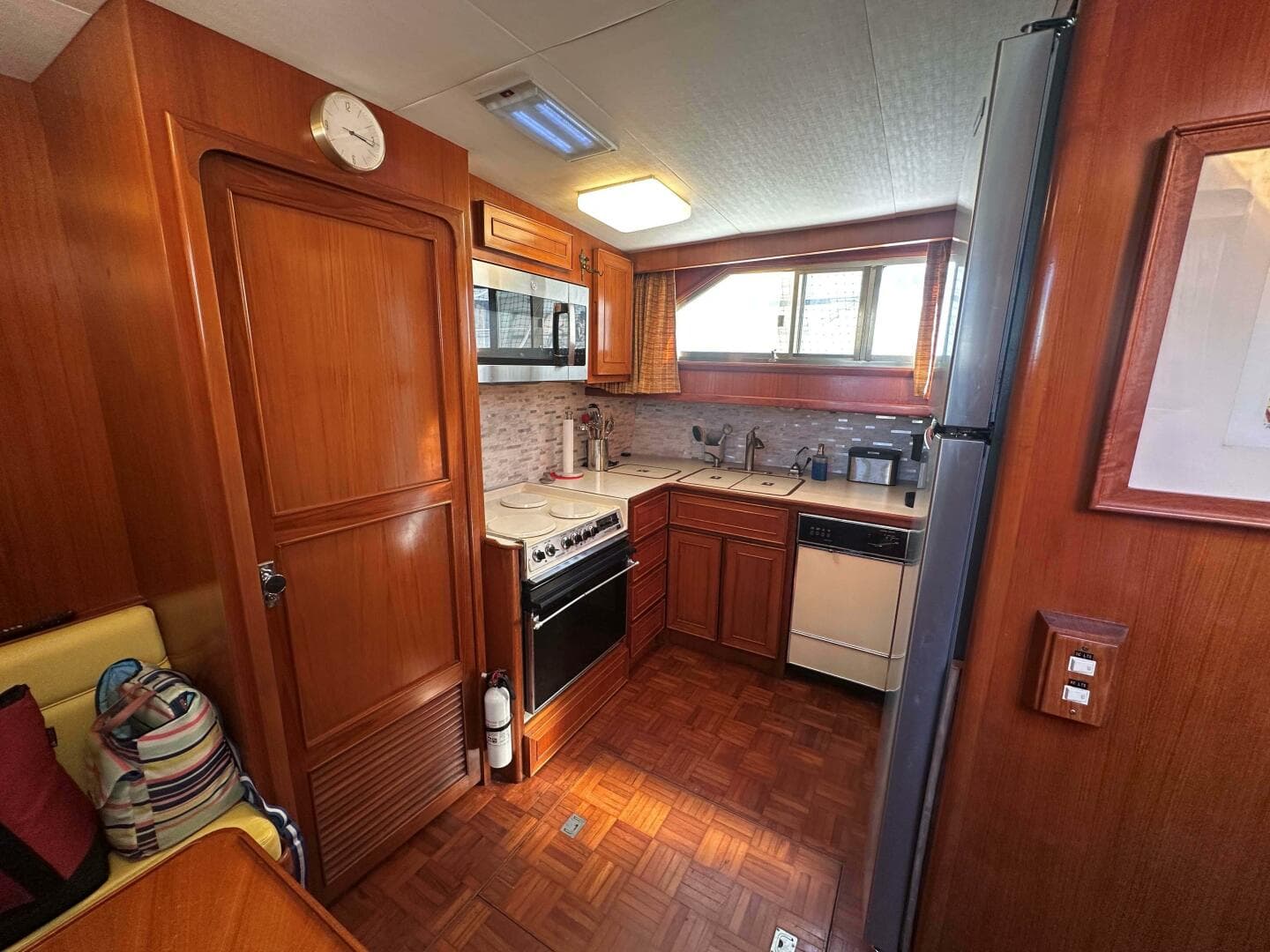 1989 Jefferson Marquessa 52 — photo 25