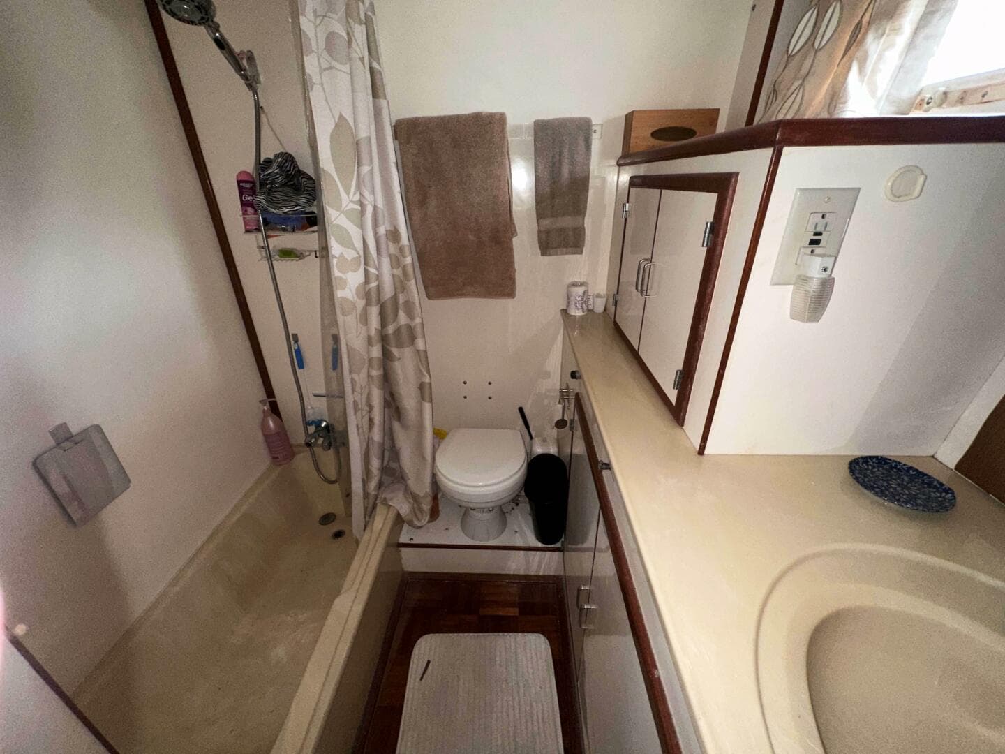 1989 Jefferson Marquessa 52 — photo 36