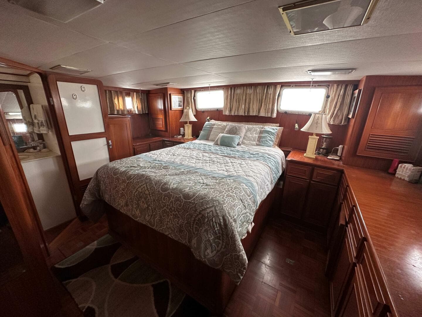 1989 Jefferson Marquessa 52 — photo 35