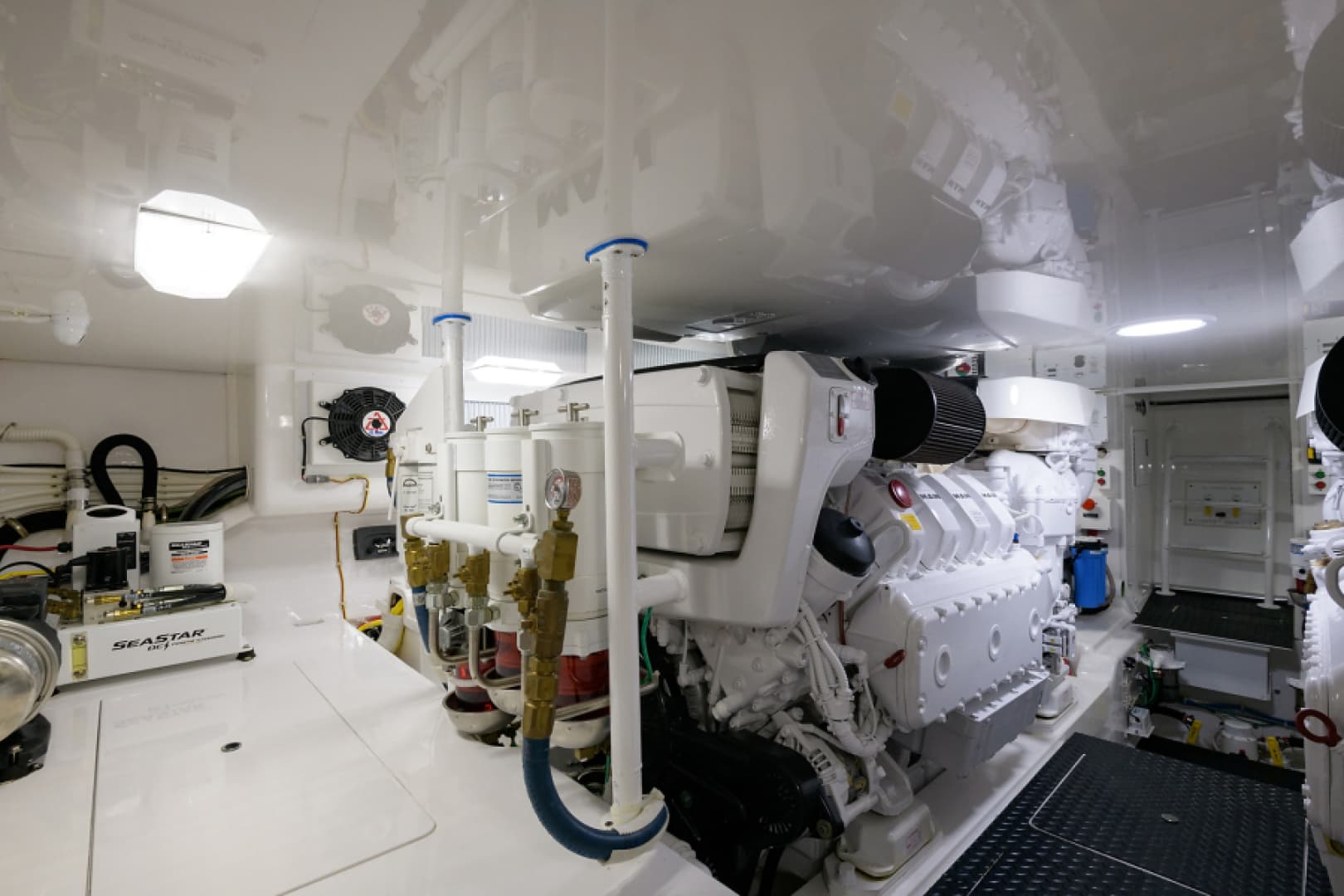 2017 Viking 48 Convertible — photo 30