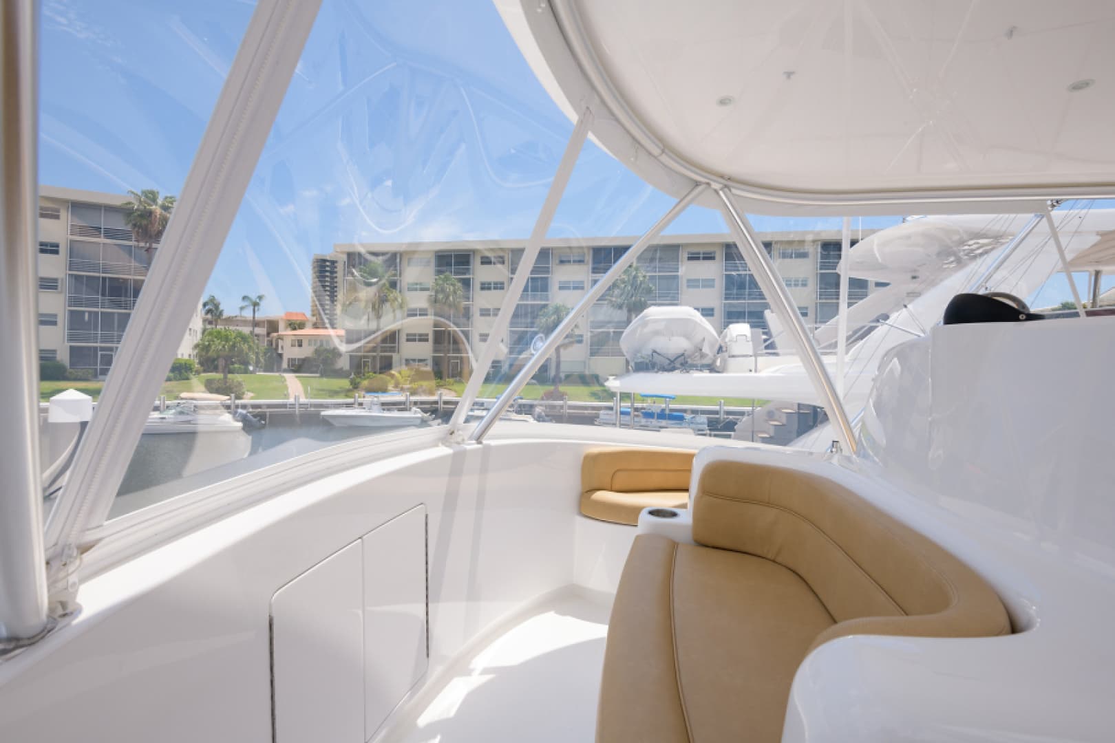 2017 Viking 48 Convertible — photo 21