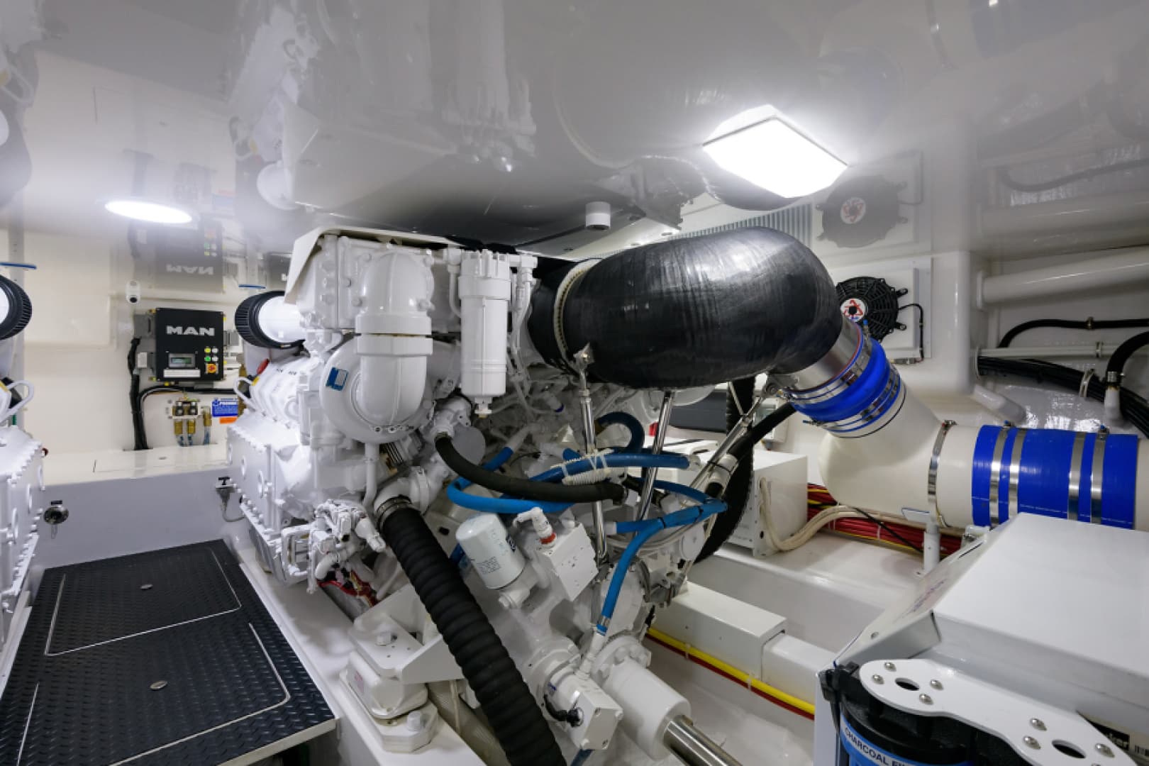 2017 Viking 48 Convertible — photo 28