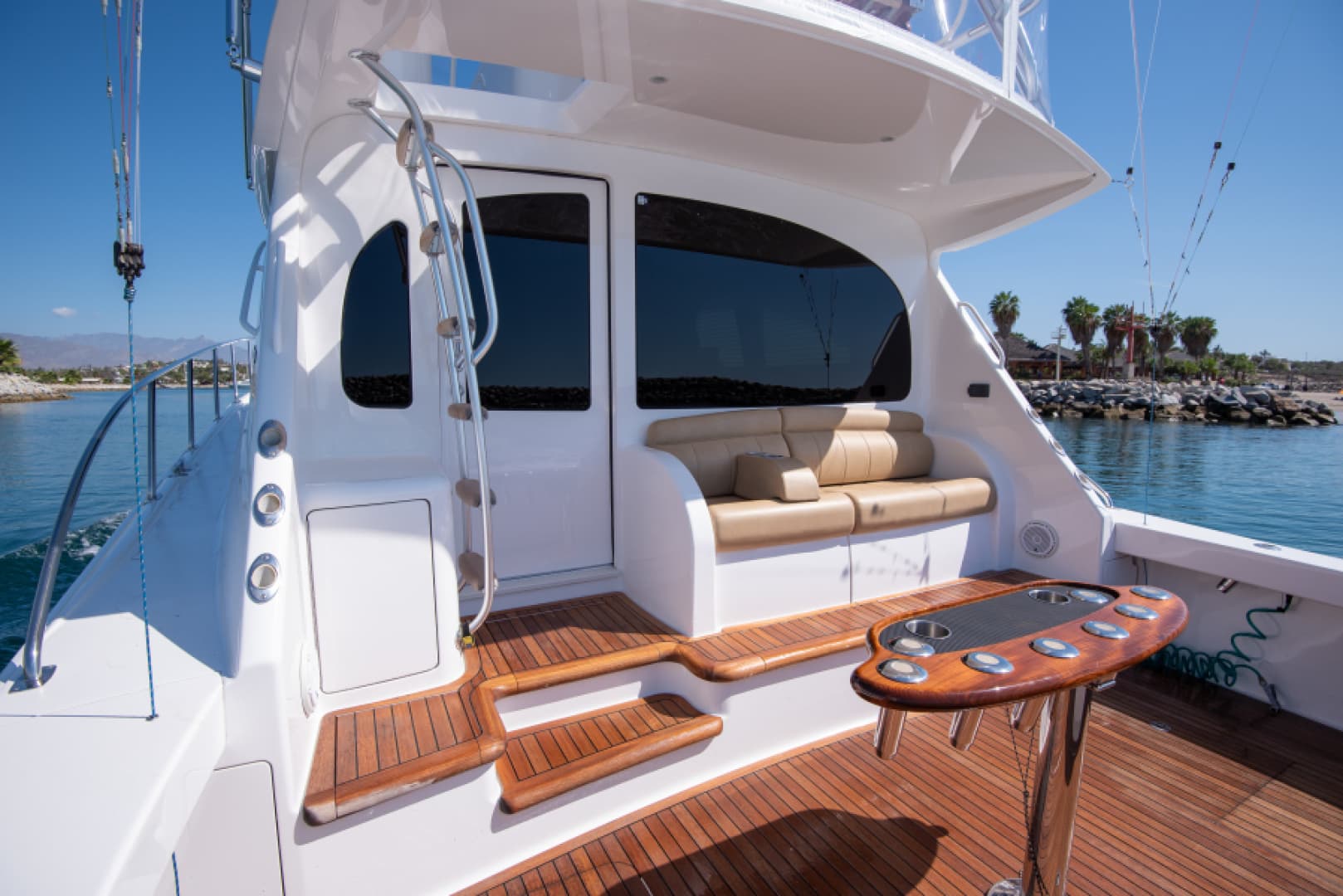 2017 Viking 48 Convertible — photo 18