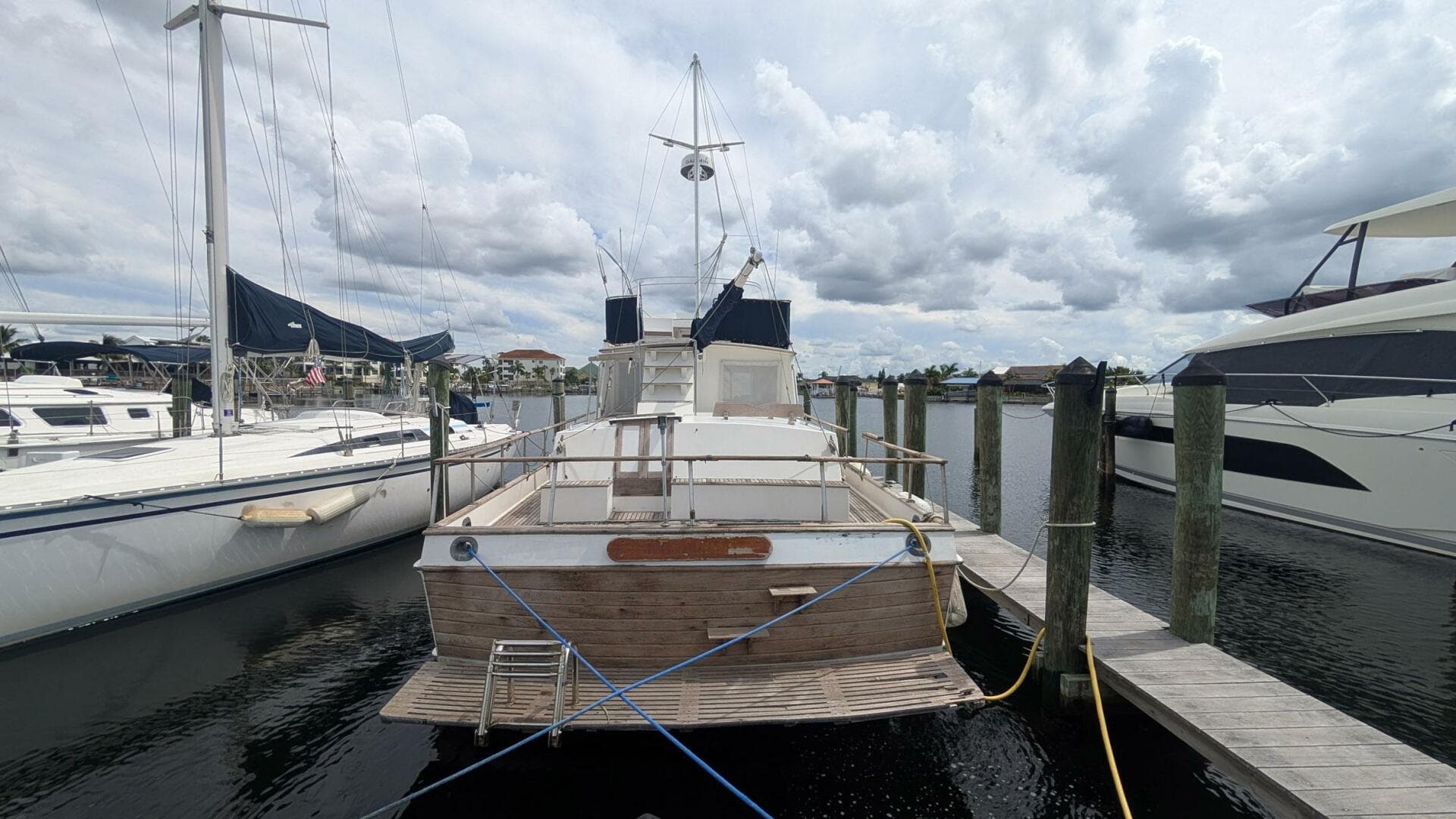 1983 Grand Banks 42 Classic — photo 2