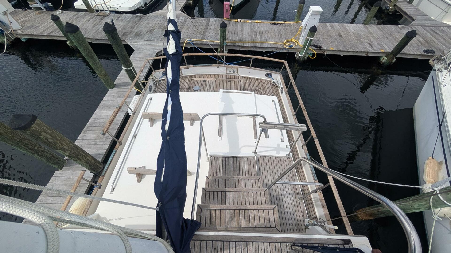 1983 Grand Banks 42 Classic — photo 5