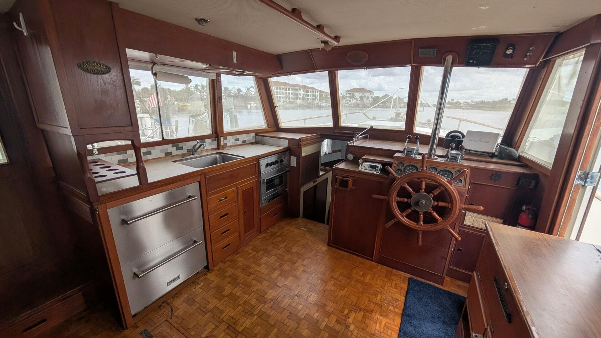 1983 Grand Banks 42 Classic — photo 7