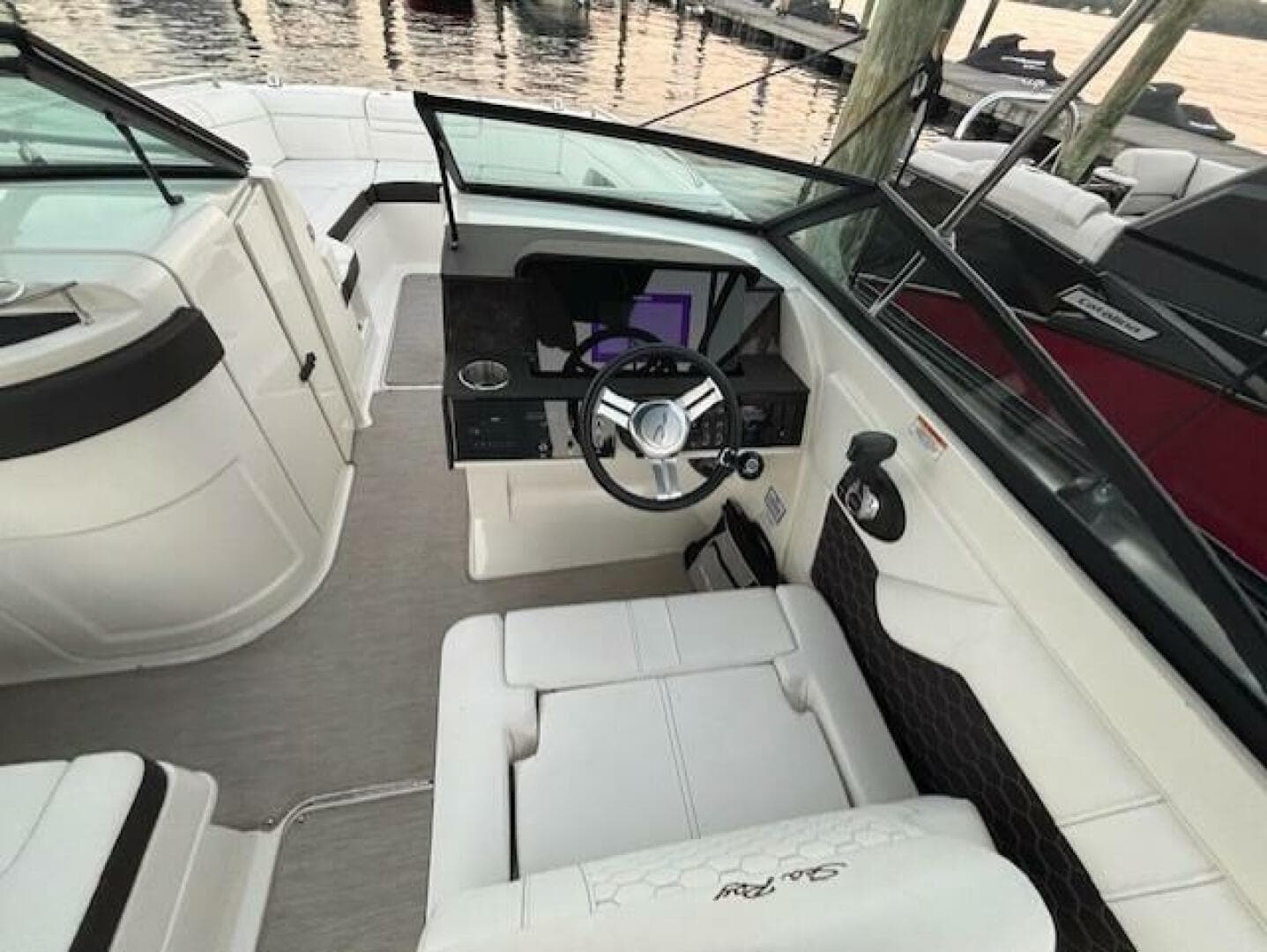 2019 Sea Ray Sdx 270 — photo 9