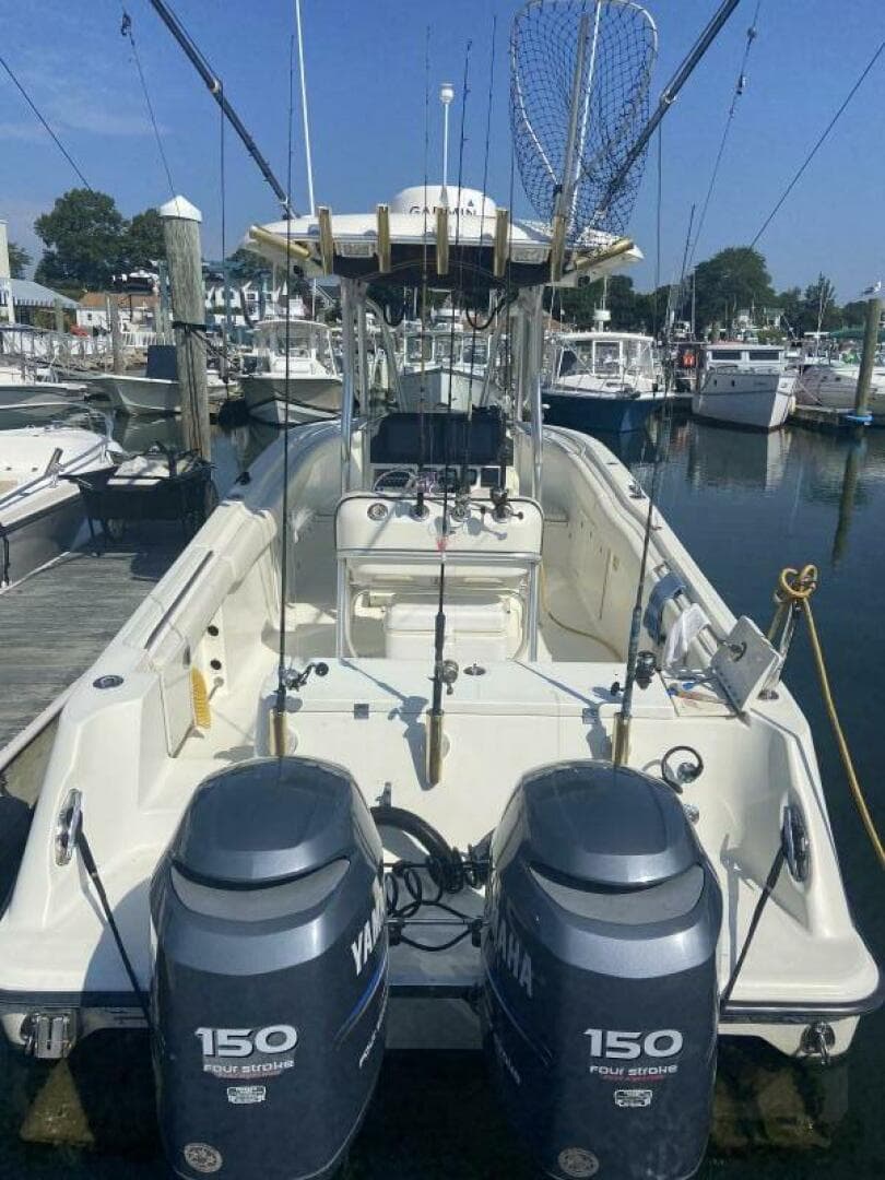 2009 Hydra-Sports 2500 Vector — photo 5