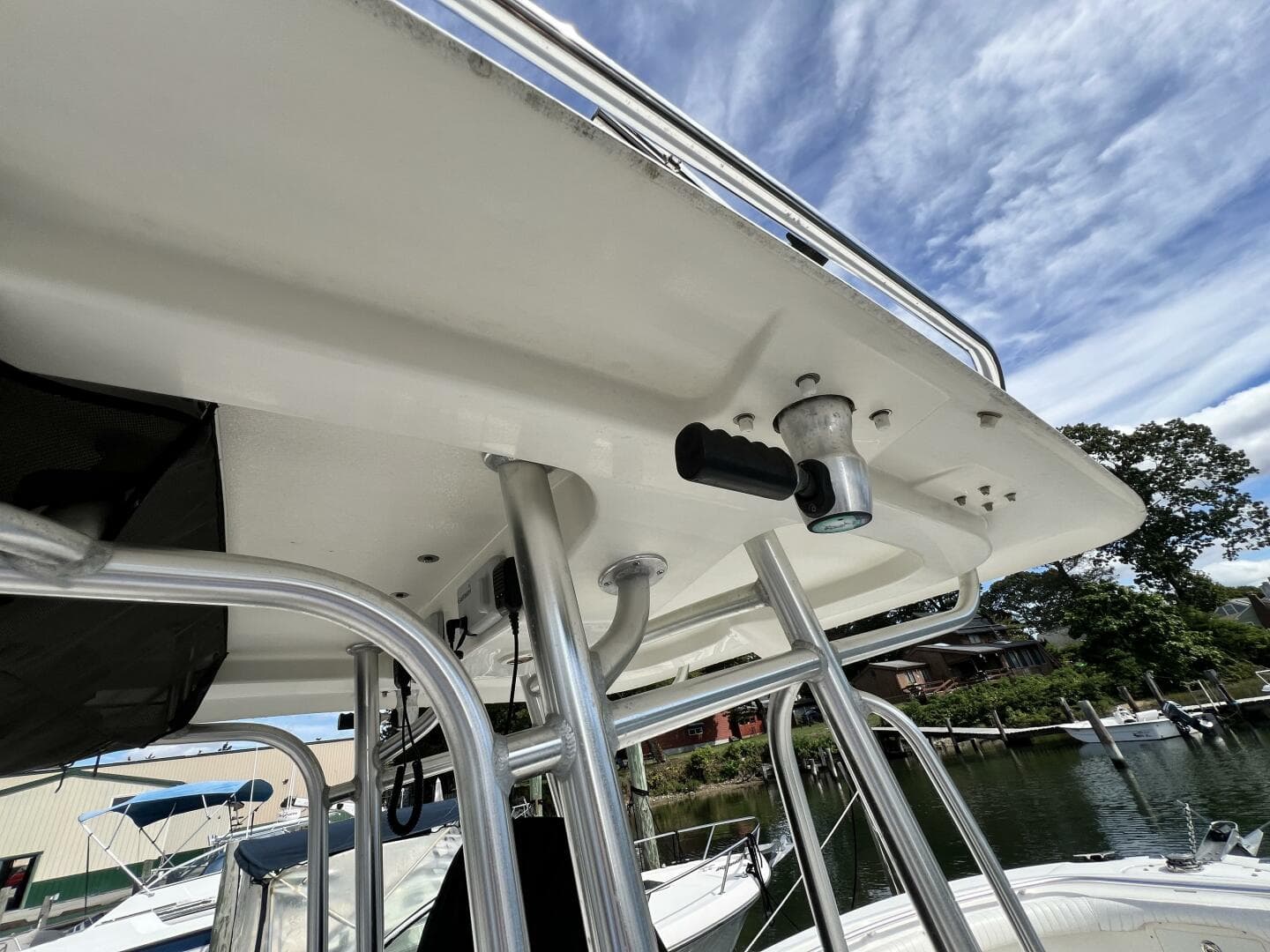 2009 Hydra-Sports 2500 Vector — photo 15