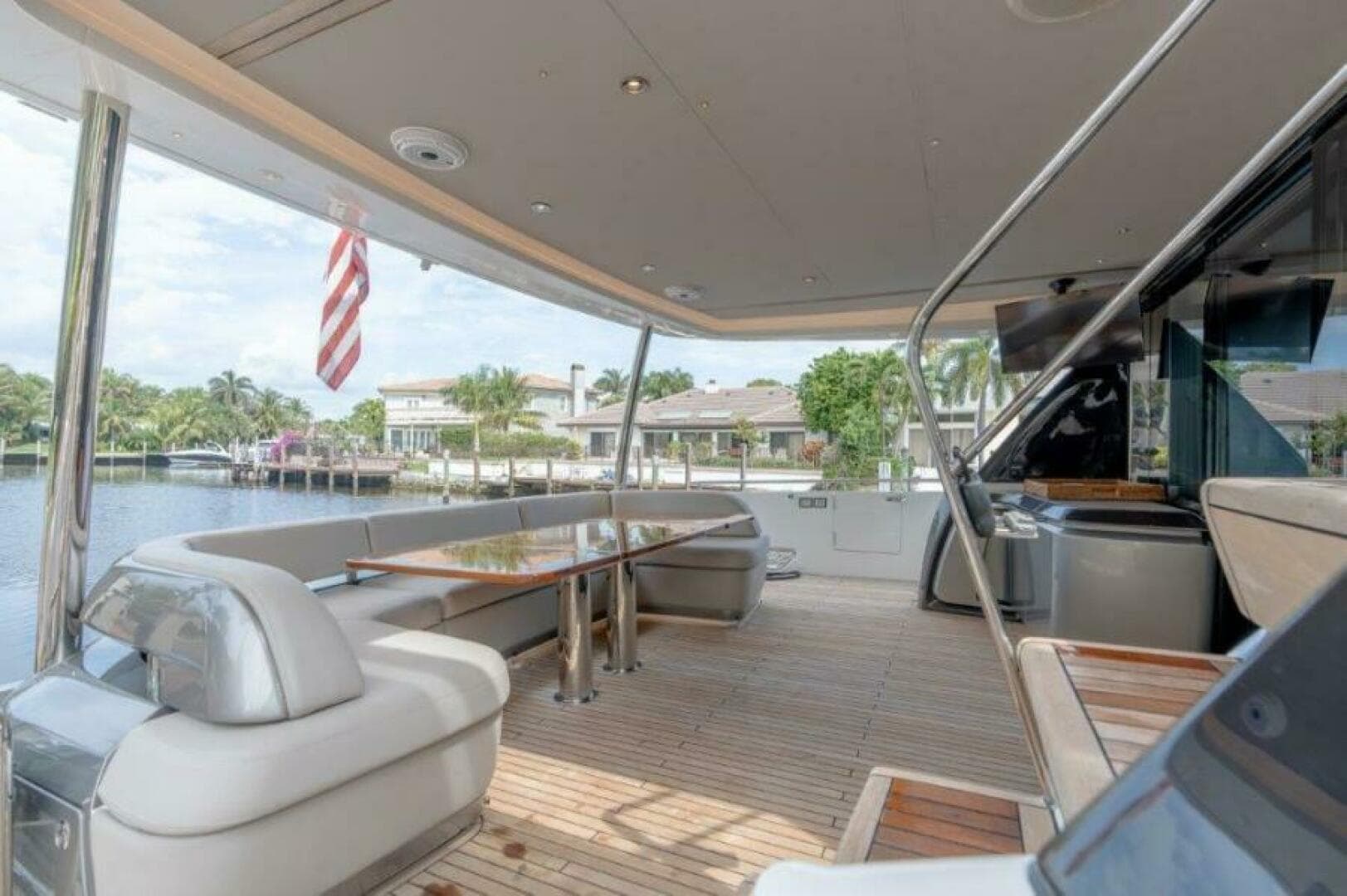 2019 Princess Motor Yacht — photo 32