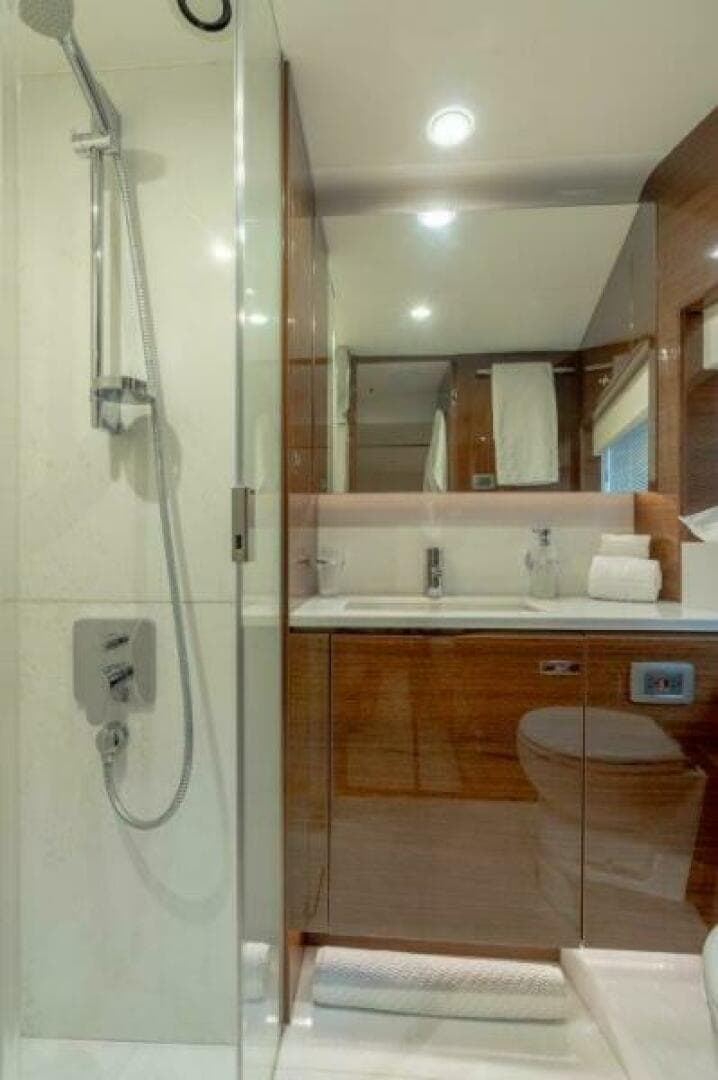 2019 Princess Motor Yacht — photo 14