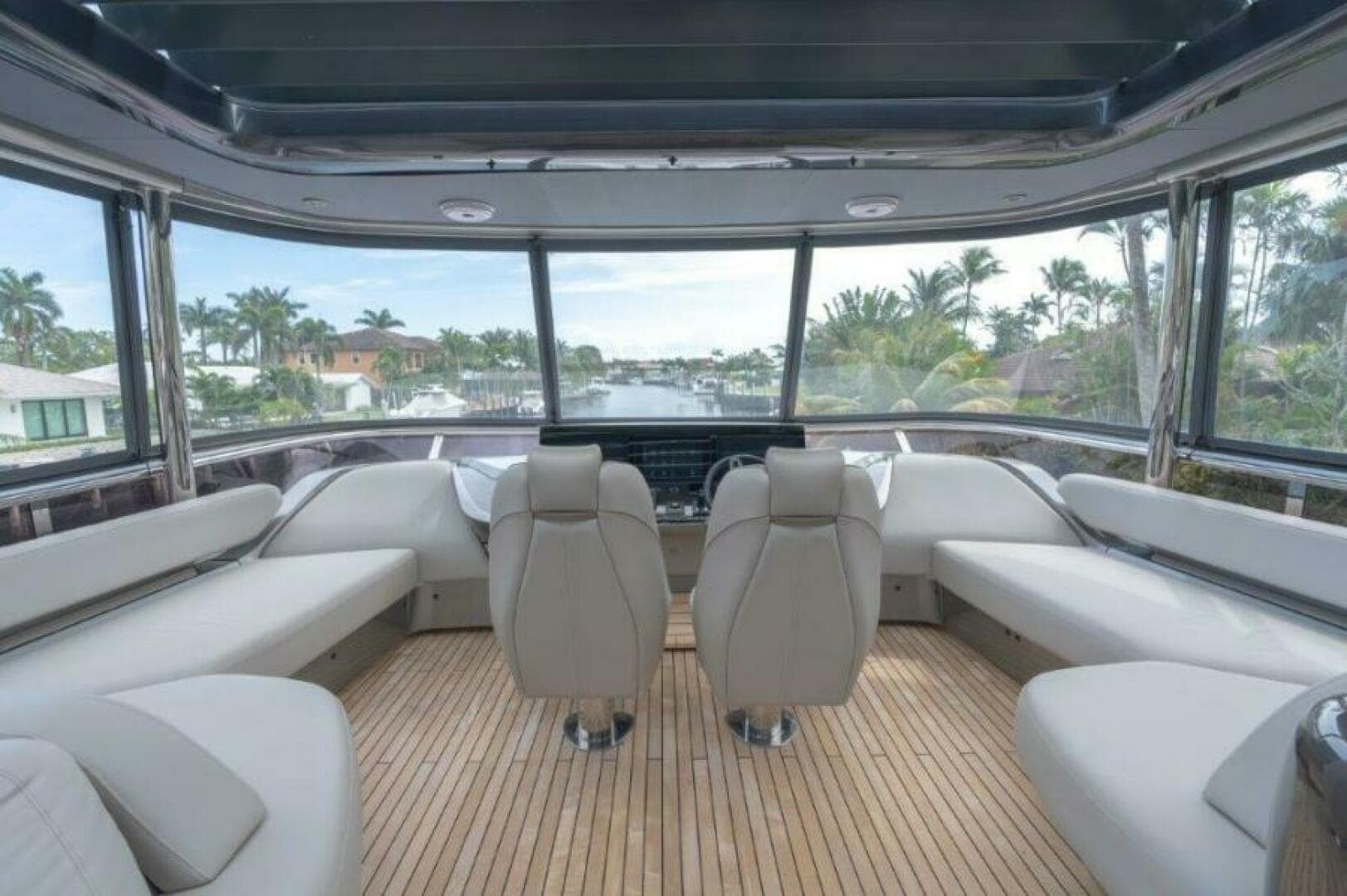 2019 Princess Motor Yacht — photo 36