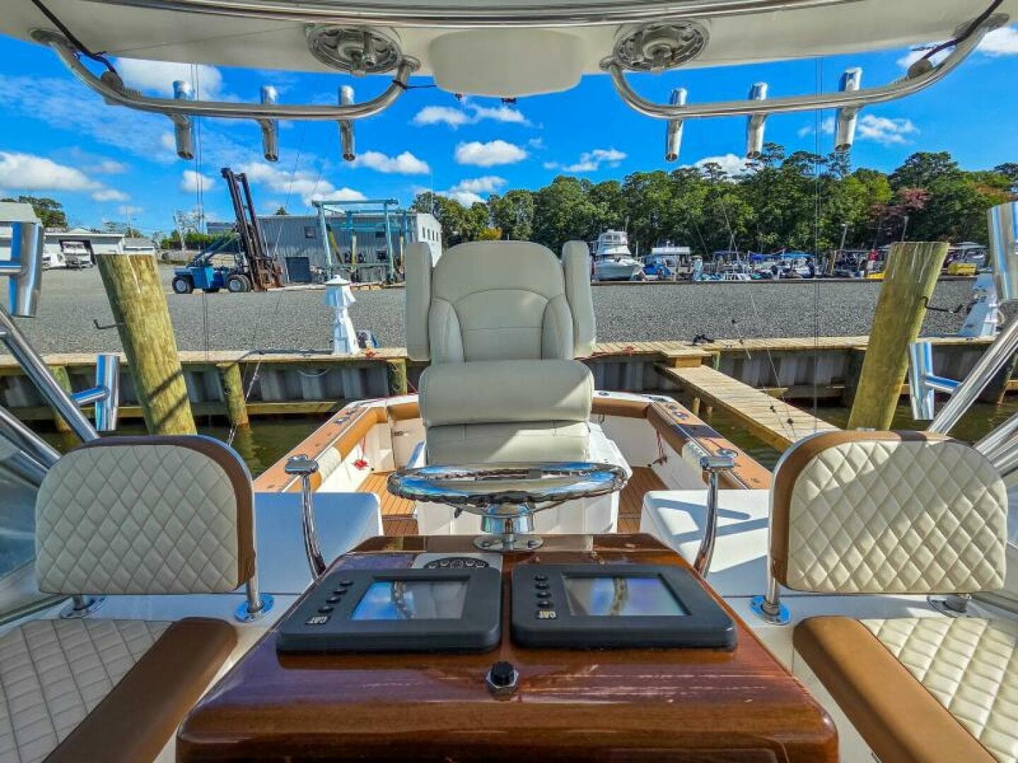 2005 Buddy Davis 35 Express — photo 25