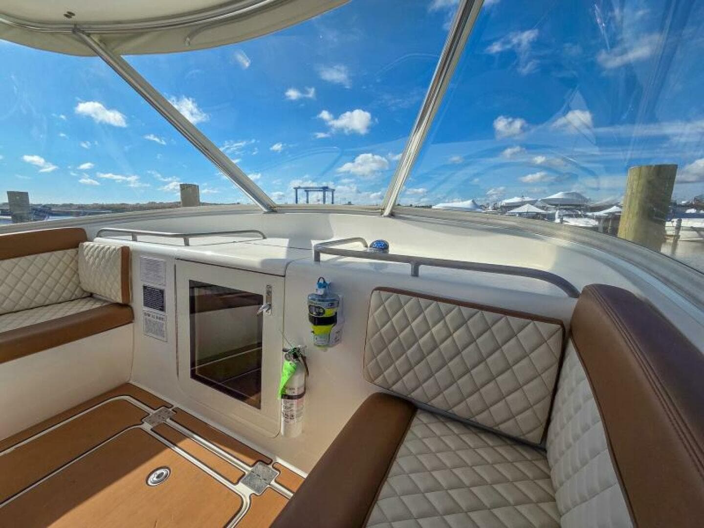 2005 Buddy Davis 35 Express — photo 22