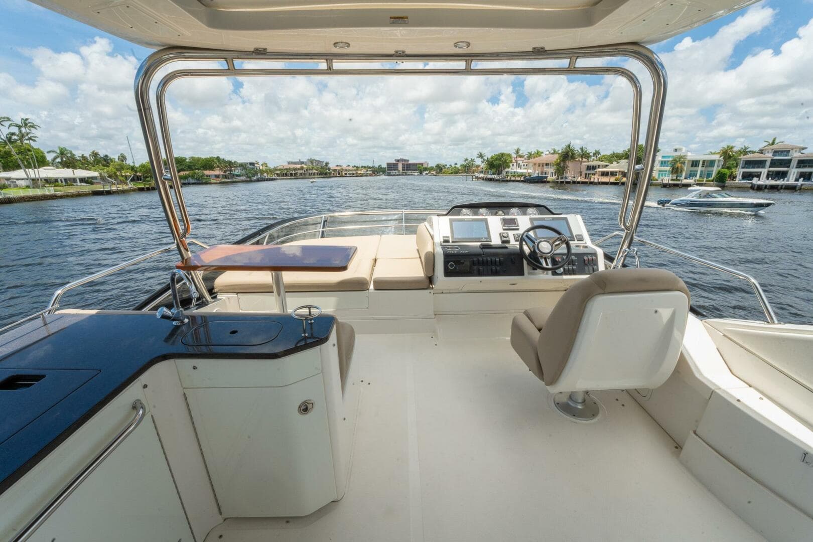 2016 Sea Ray 510 Fly — photo 37