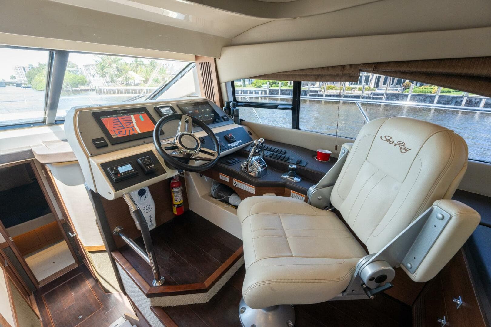 2016 Sea Ray 510 Fly — photo 24