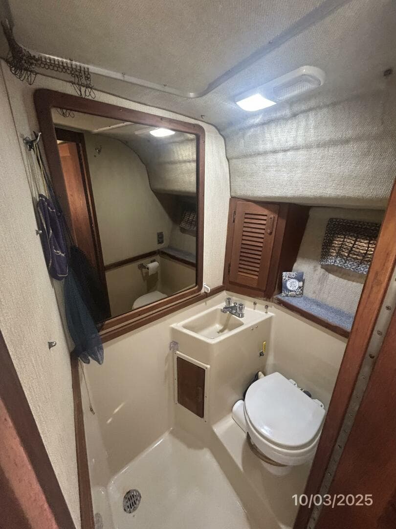 1985 Pursuit 3100 Open — photo 41