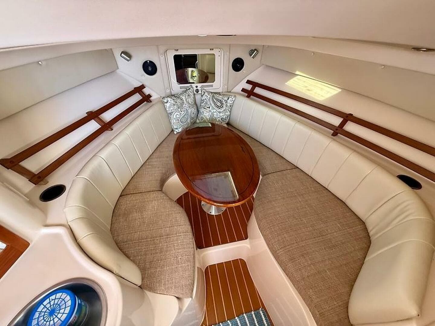 2007 Grady-White 305 Express — photo 23