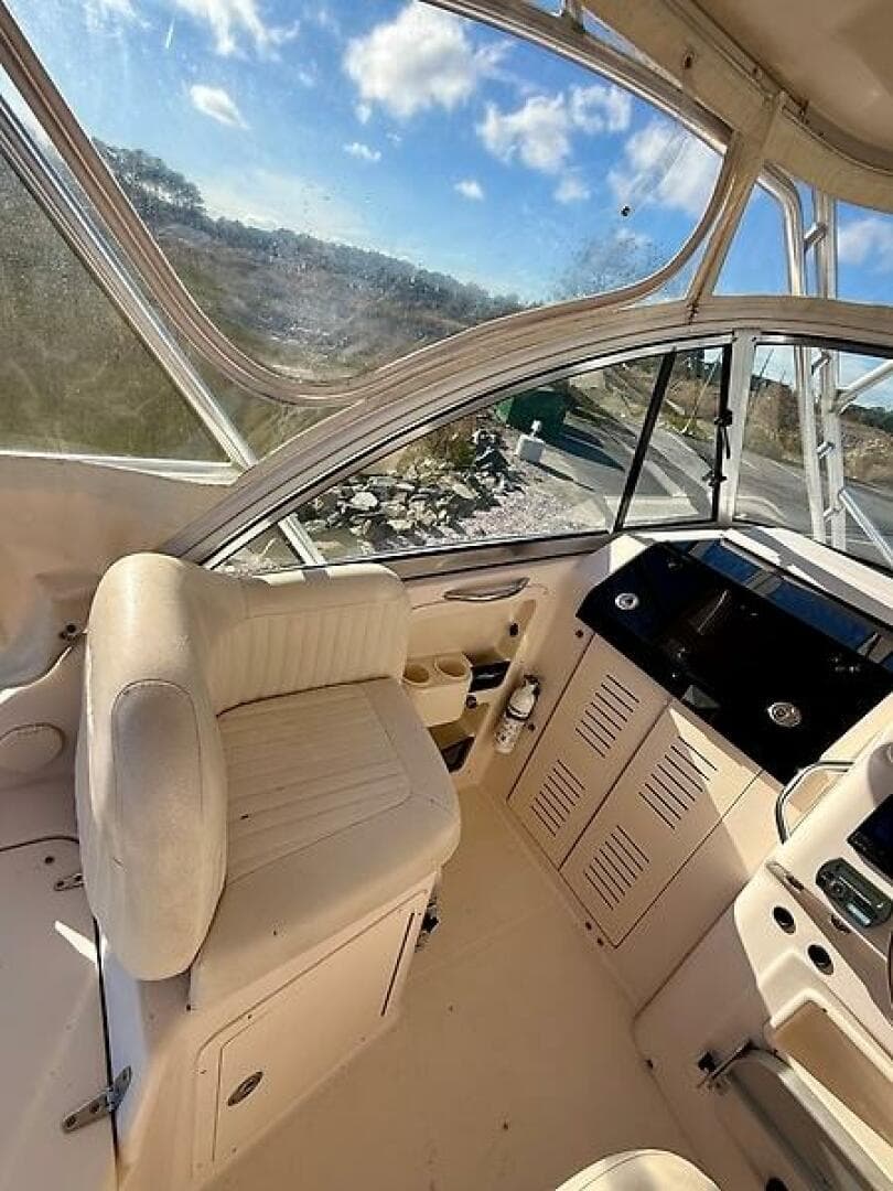 2007 Grady-White 305 Express — photo 22