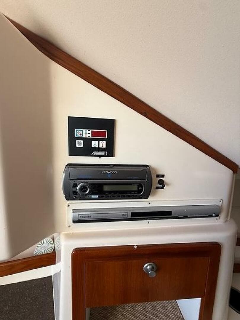 2007 Grady-White 305 Express — photo 28