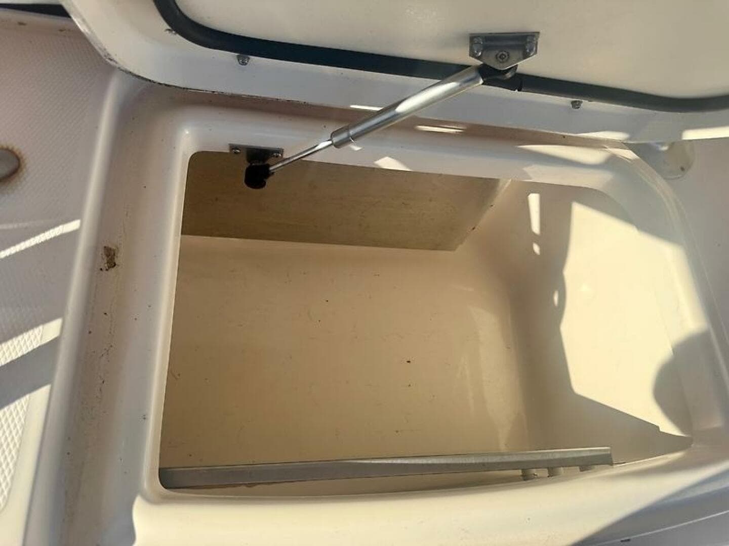 2007 Grady-White 305 Express — photo 32