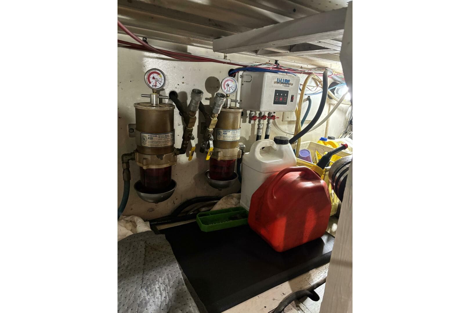 1986 Egg Harbor 37 Convertible — photo 28