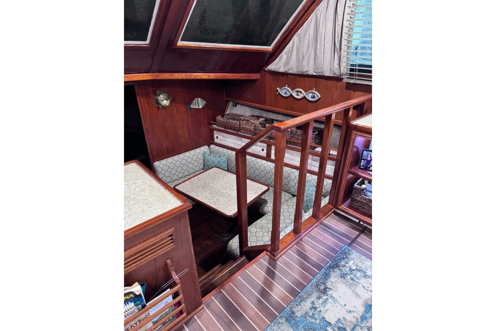 1986 Egg Harbor 37 Convertible — photo 13