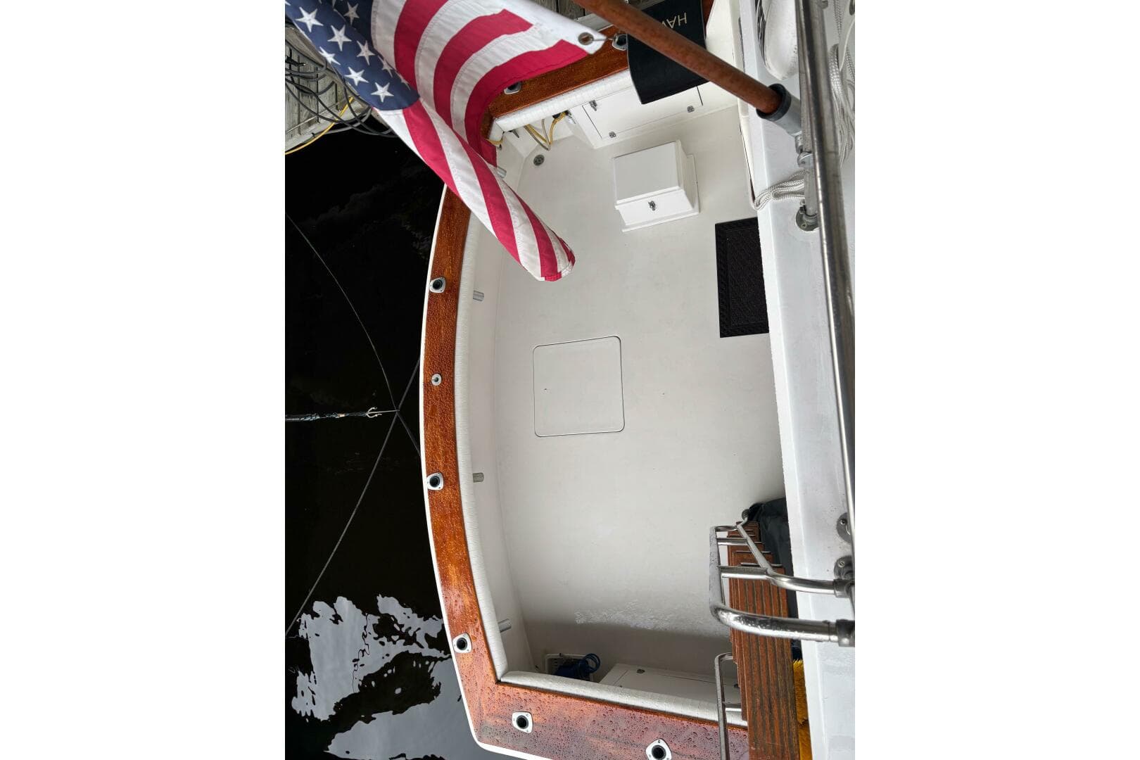 1986 Egg Harbor 37 Convertible — photo 3