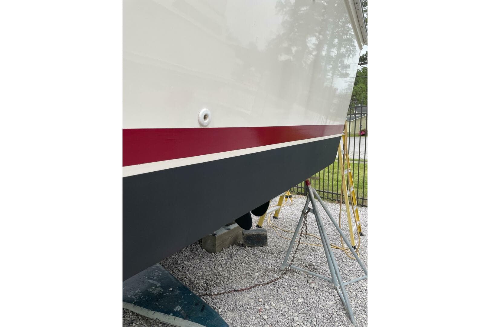 1986 Egg Harbor 37 Convertible — photo 4