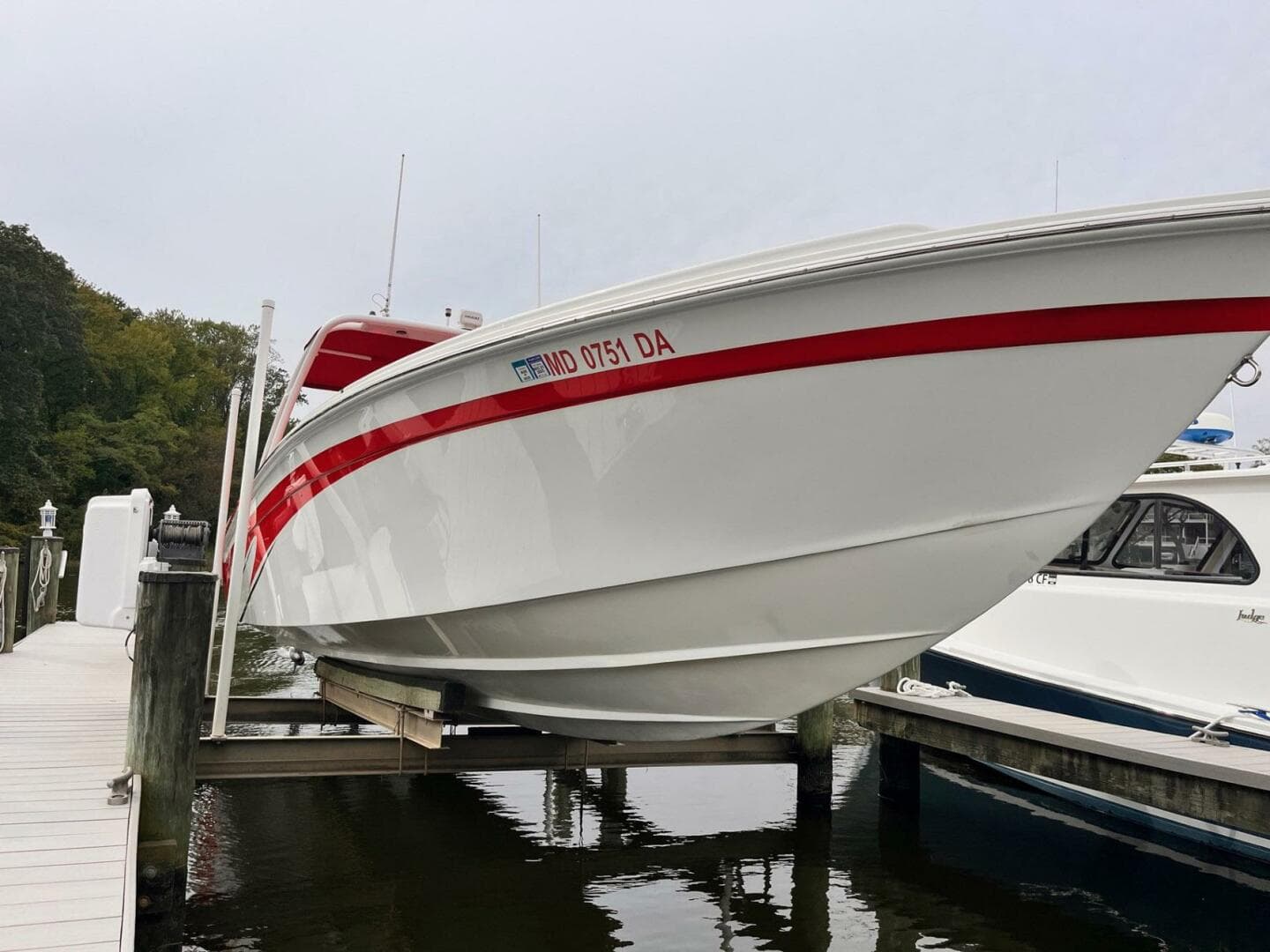 2014 Avanti 36 — photo 51