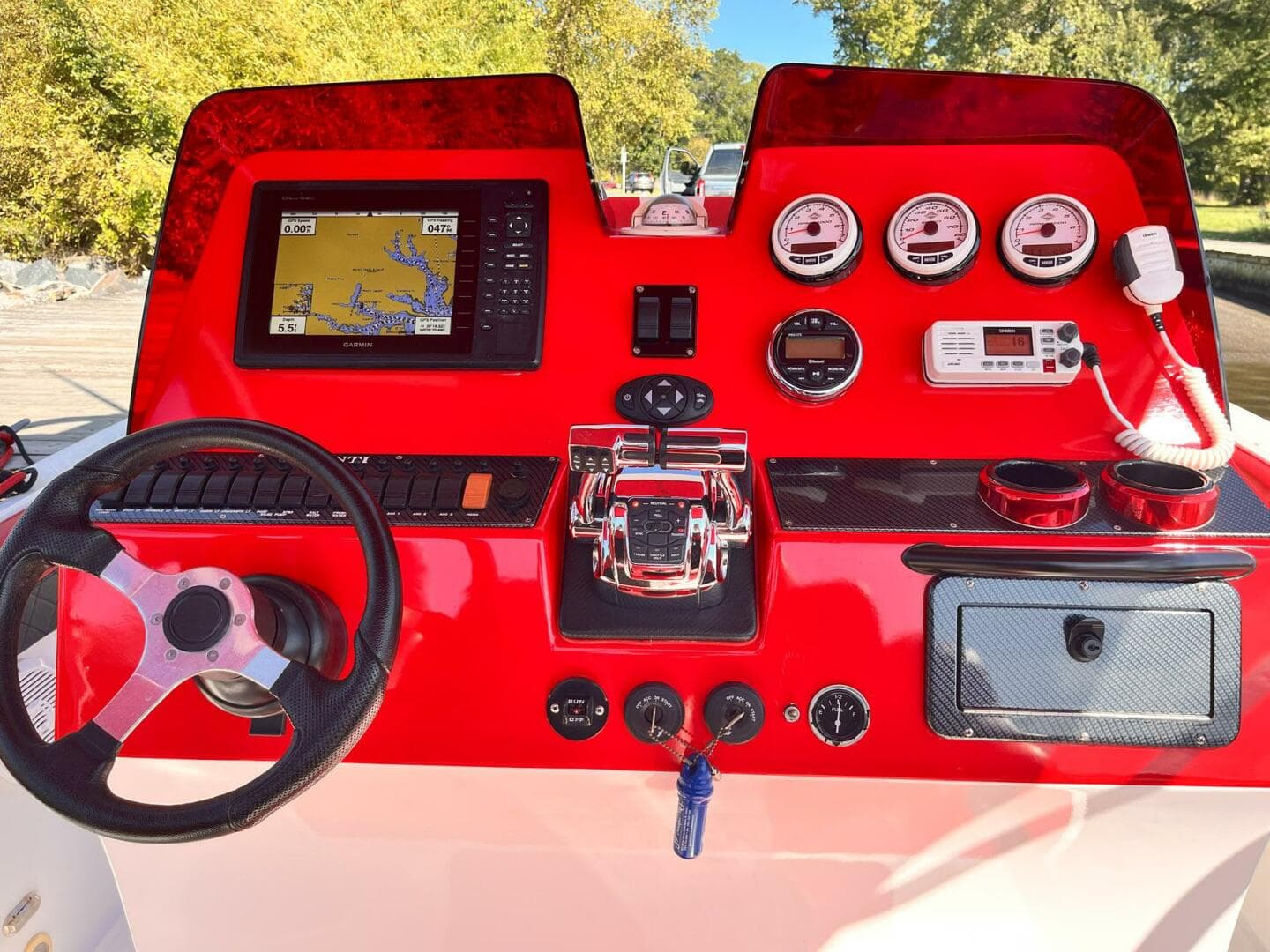 2014 Avanti 36 — photo 19