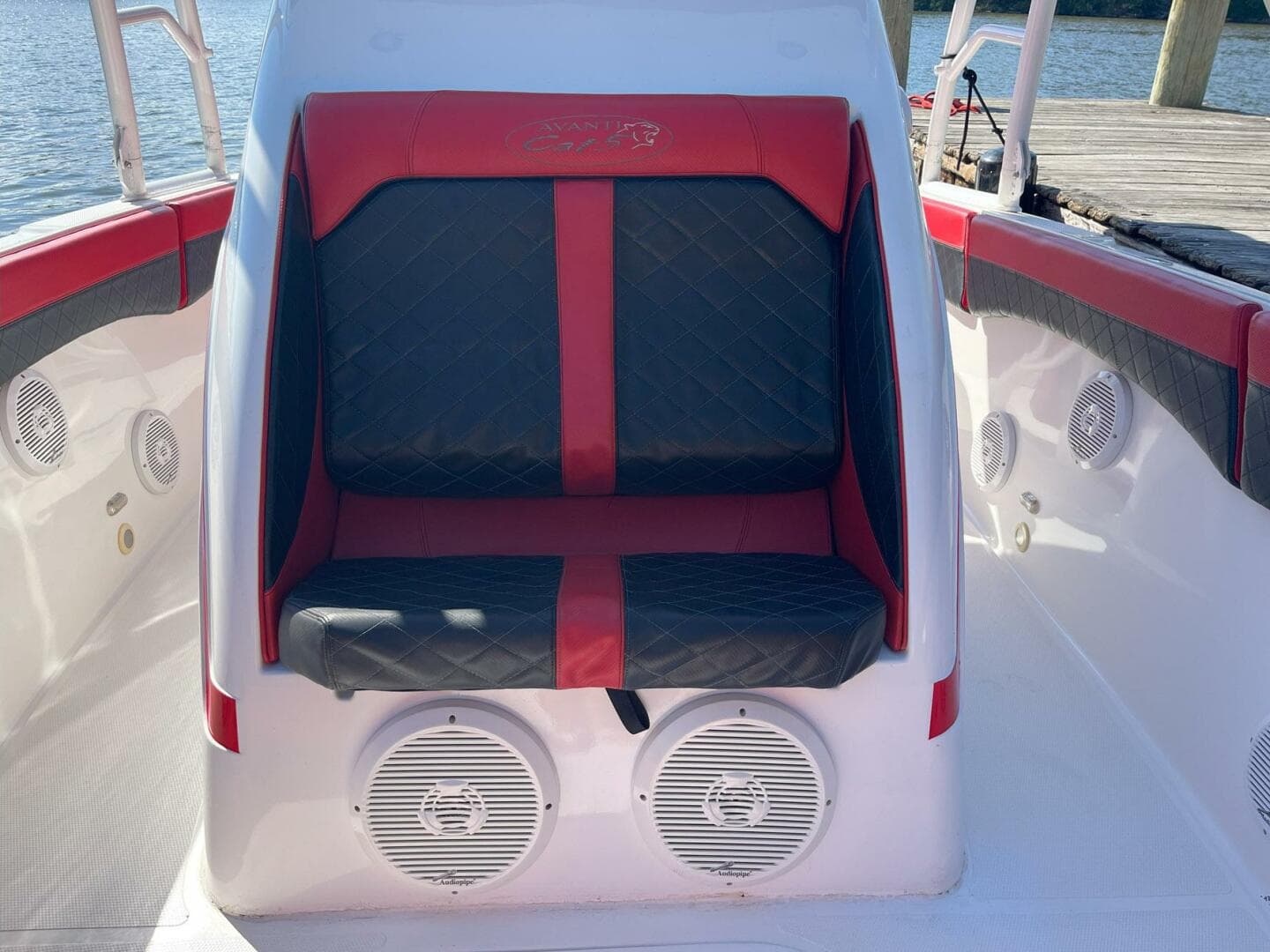 2014 Avanti 36 — photo 13