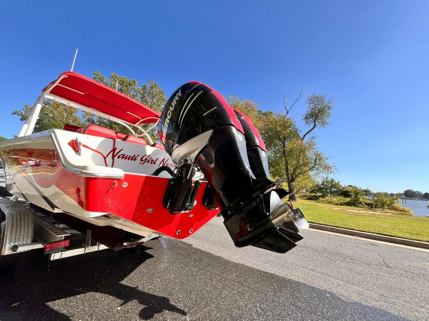 2014 Avanti 36 — photo 48