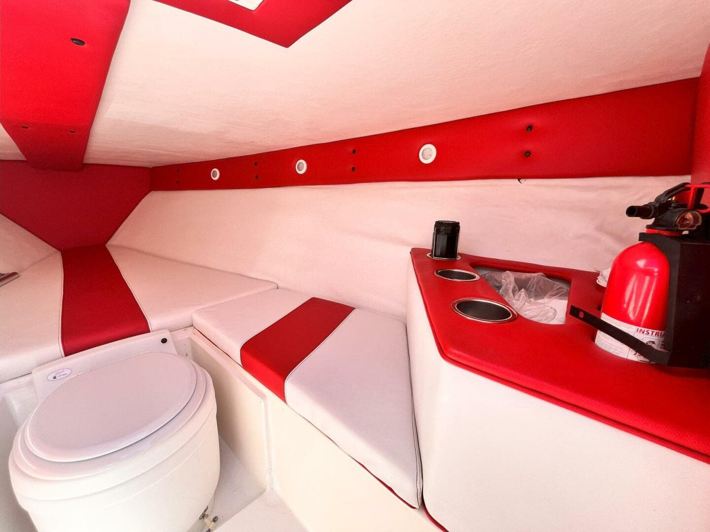 2014 Avanti 36 — photo 33