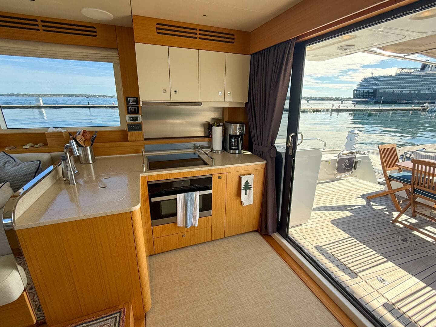 2020 Sirena 58 Coupe — photo 28