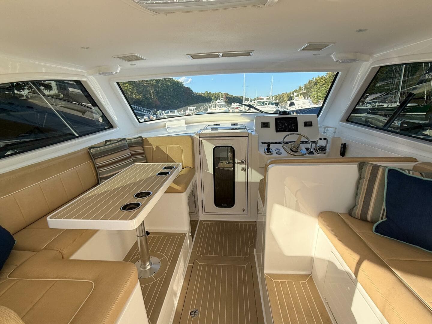 2019 Viking 38 Billfish — photo 21