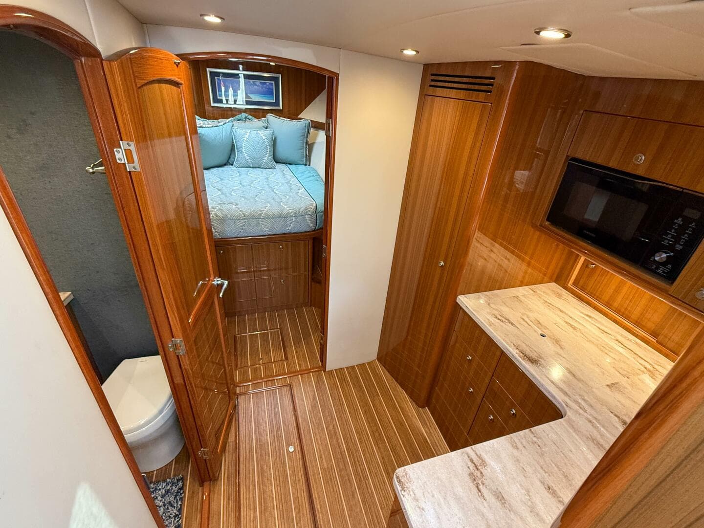 2019 Viking 38 Billfish — photo 19