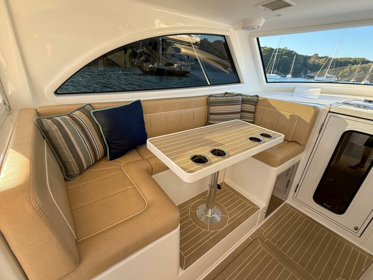 2019 Viking 38 Billfish — photo 40