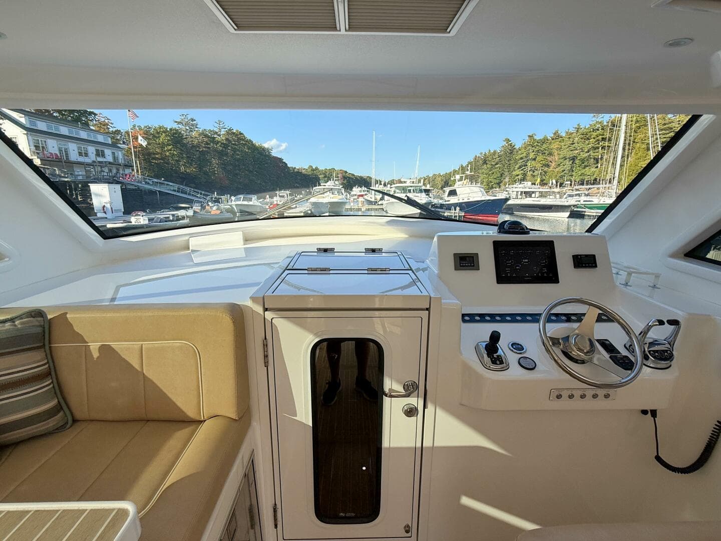 2019 Viking 38 Billfish — photo 23