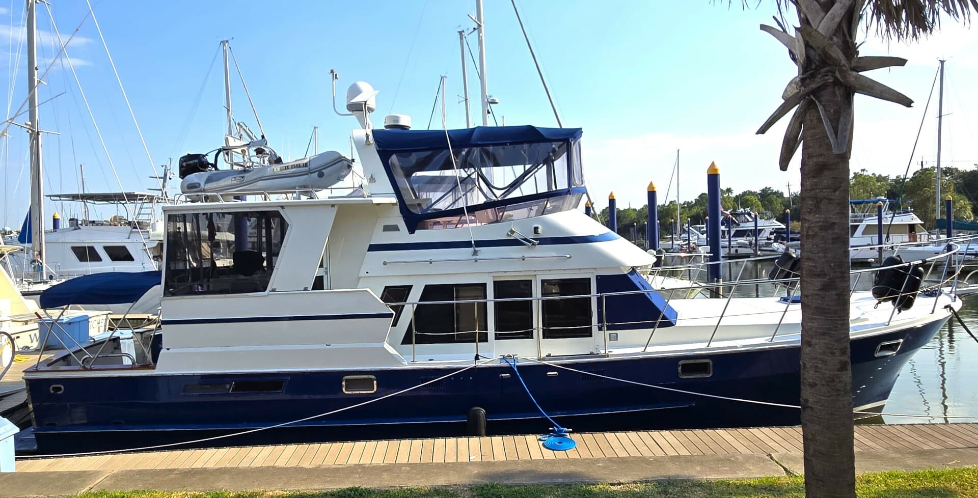 1987 Nova Marine Moorea