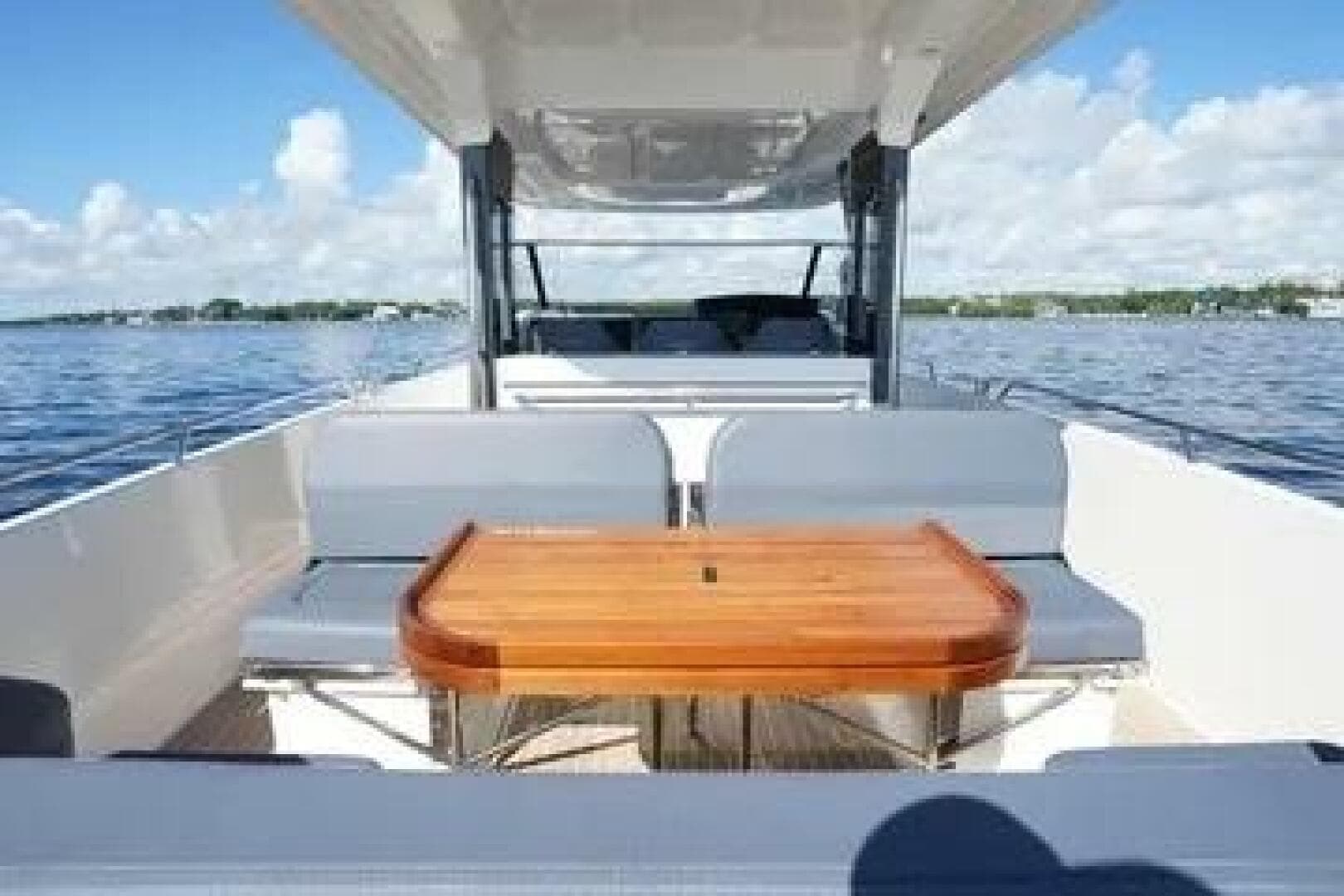 2022 Nimbus T11 — photo 17