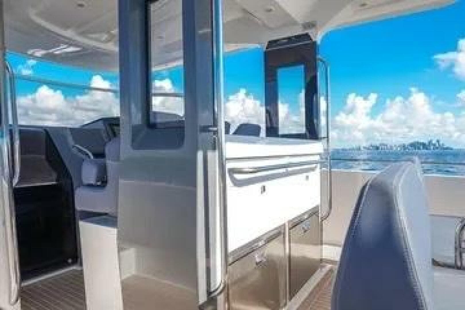 2022 Nimbus T11 — photo 10