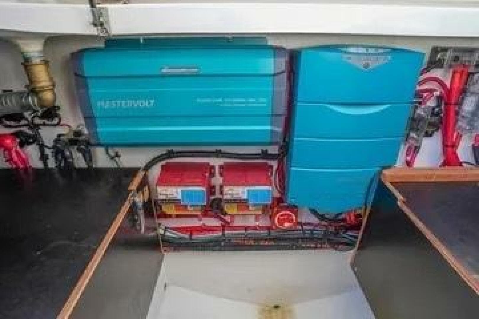 2022 Nimbus T11 — photo 19