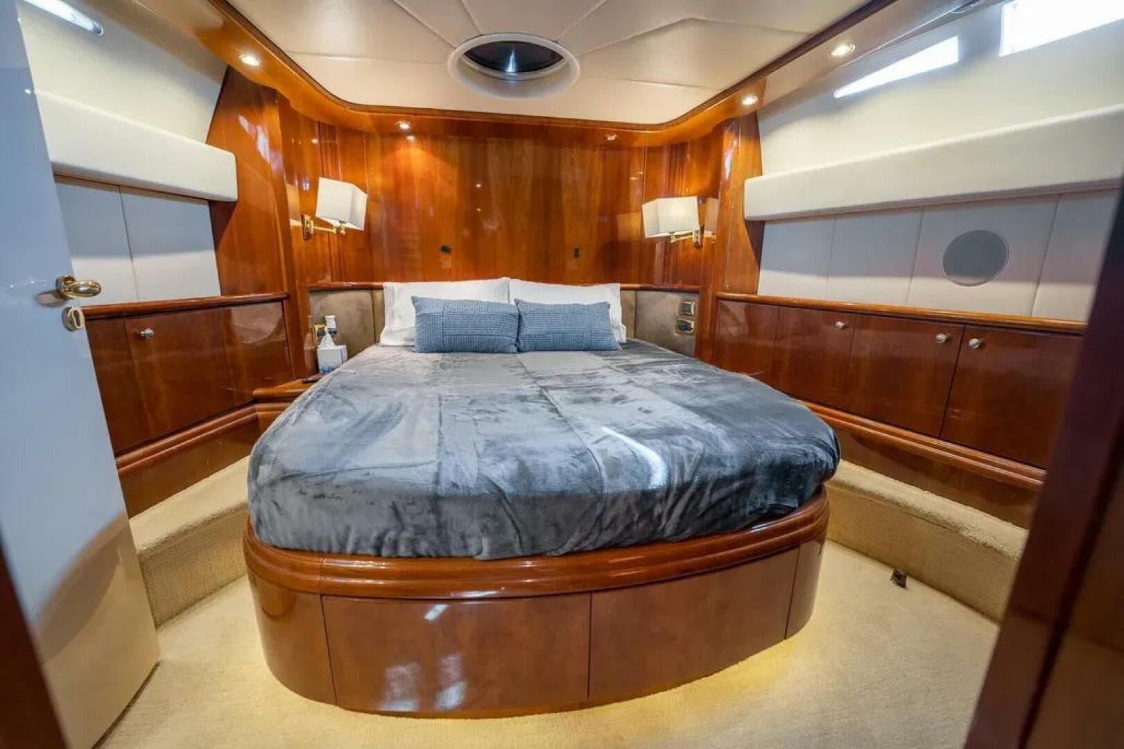 2004 Azimut 80 Carat — photo 19