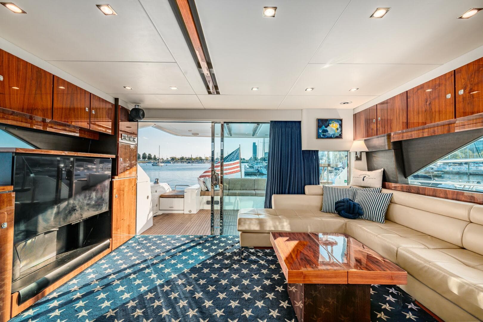 2011 Fairline 65 Squadron — photo 40