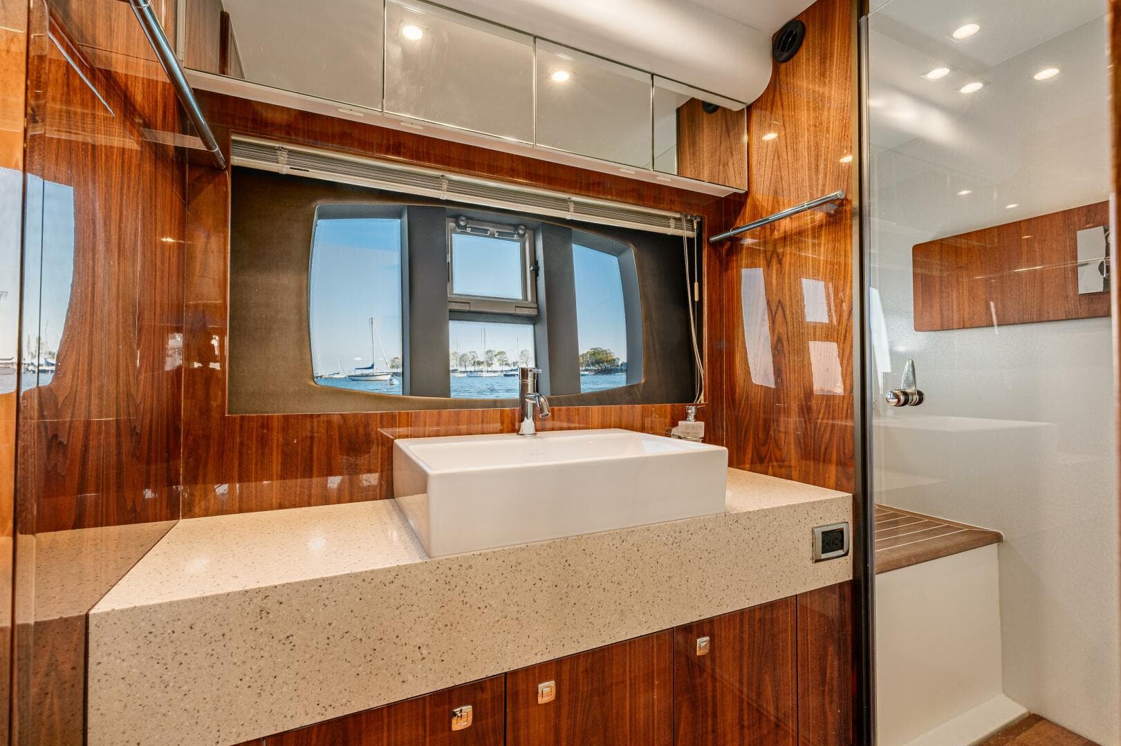 2011 Fairline 65 Squadron — photo 55