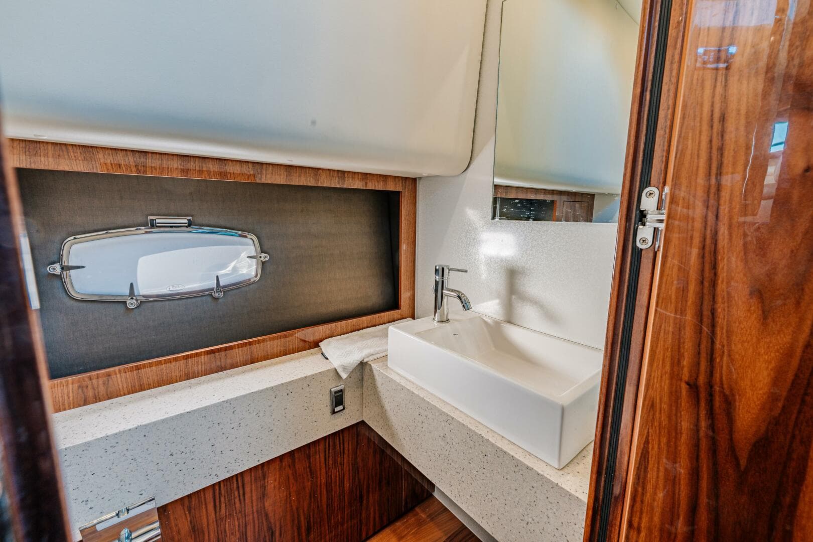 2011 Fairline 65 Squadron — photo 45