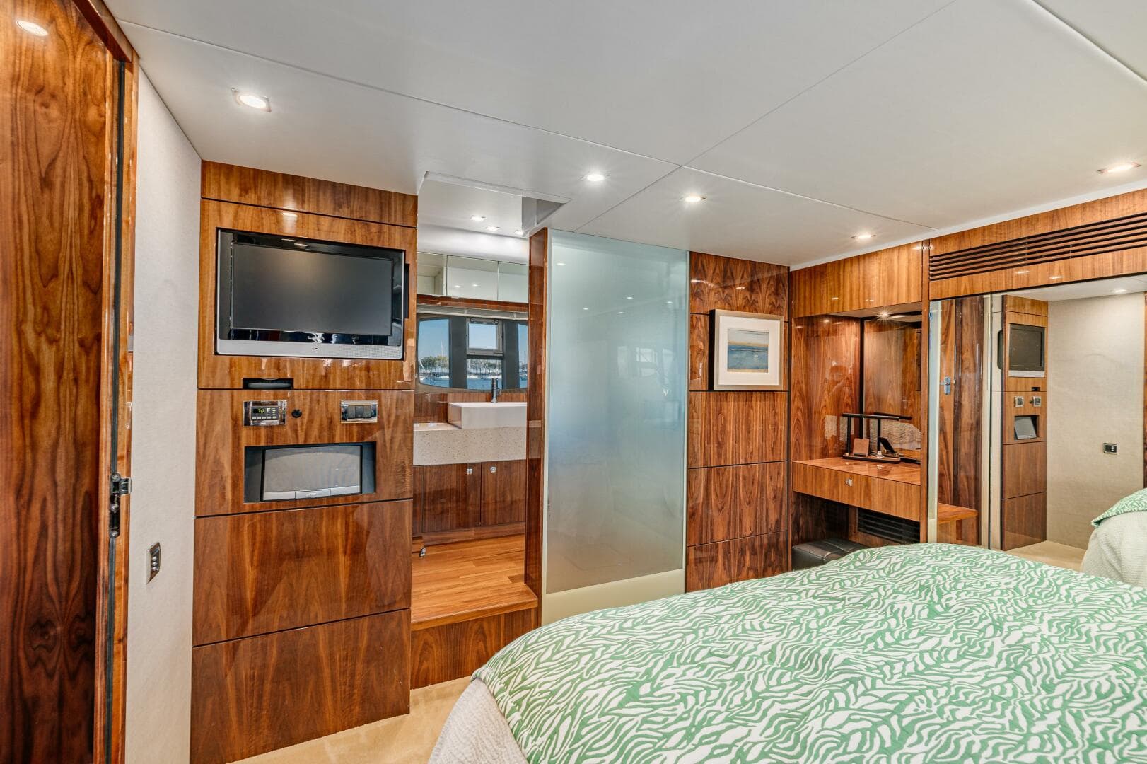 2011 Fairline 65 Squadron — photo 54